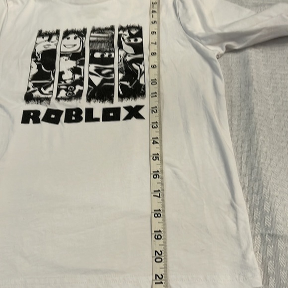 Fortnite & Roblox Long Sleeves Boys t-shirts. Blue is LG (10-12) & White Med. - Picture 13 of 15